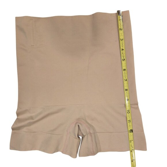 Hey Girl Beige Nude Seamless Tummy Control Shaper Shorts L NEW - Picture 3 of 7